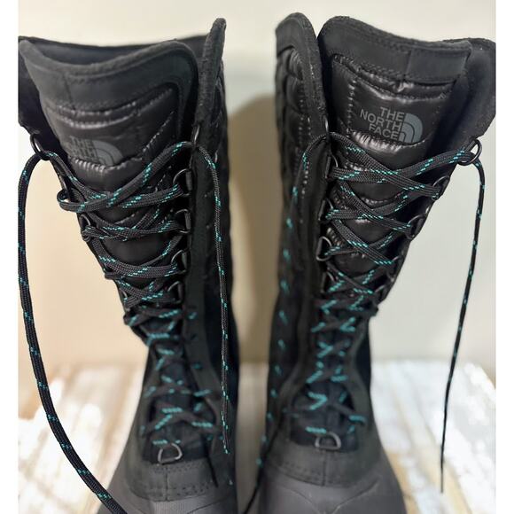 The North Face Women's Thermoball Utility Boot Size 8 - Picture 3 of 10
